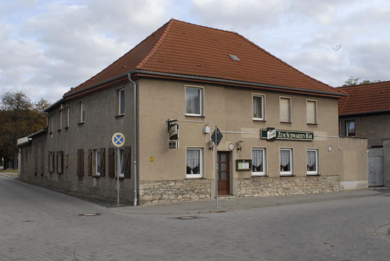 Gasthaus ,,Zum Schwarzen Baer" Gusten 外观 照片