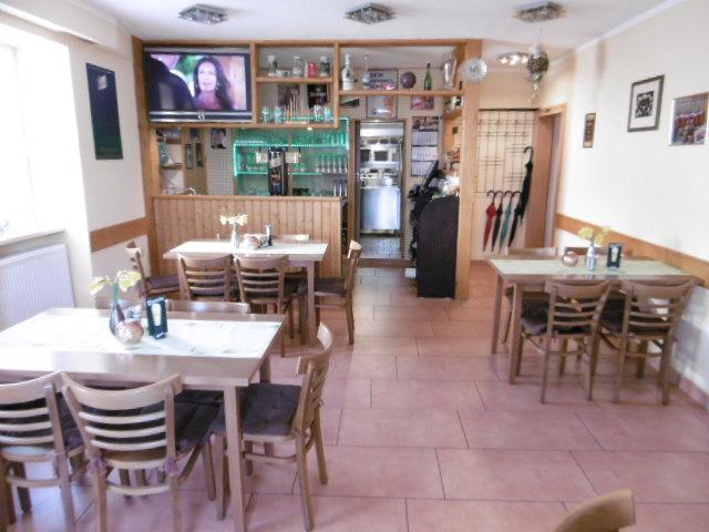 Gasthaus ,,Zum Schwarzen Baer" Gusten 外观 照片